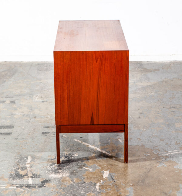 Mid Century Danish Modern Chest Drawers Dresser Teak Arne Wahl Iversen Denmark 3 Compact Small - Image 5