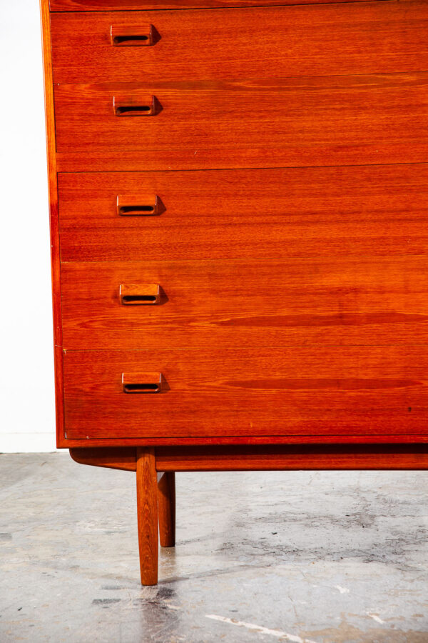 Mid Century Danish Modern Highboy Dresser Borge Mogensen Soborg Teak 7 Drawer - Image 8