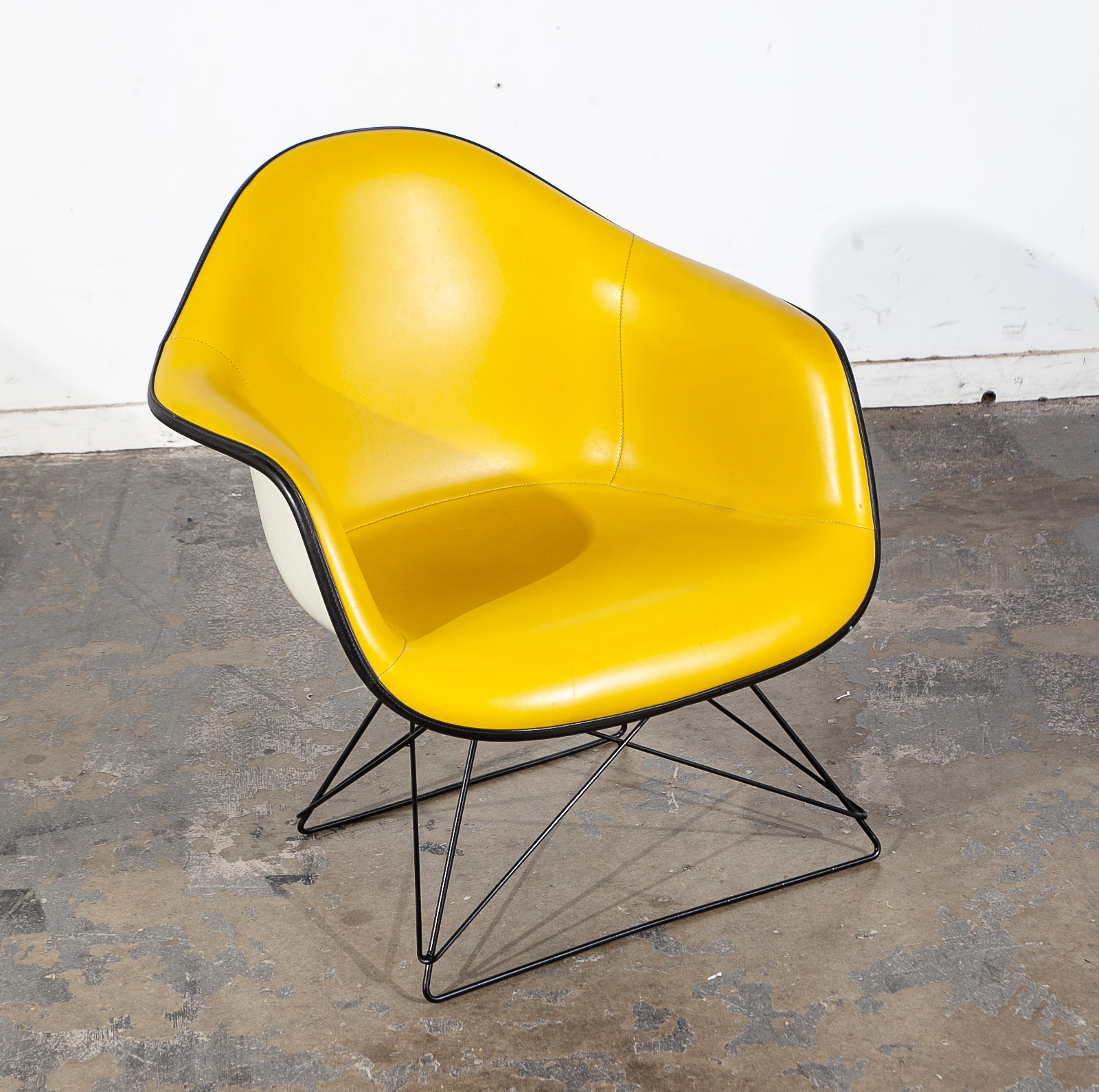 Mid century modern Lounge Chair Herman Miller Lemon Yellow Black White Cats Cradle Mcm Fiberglass - Image 7