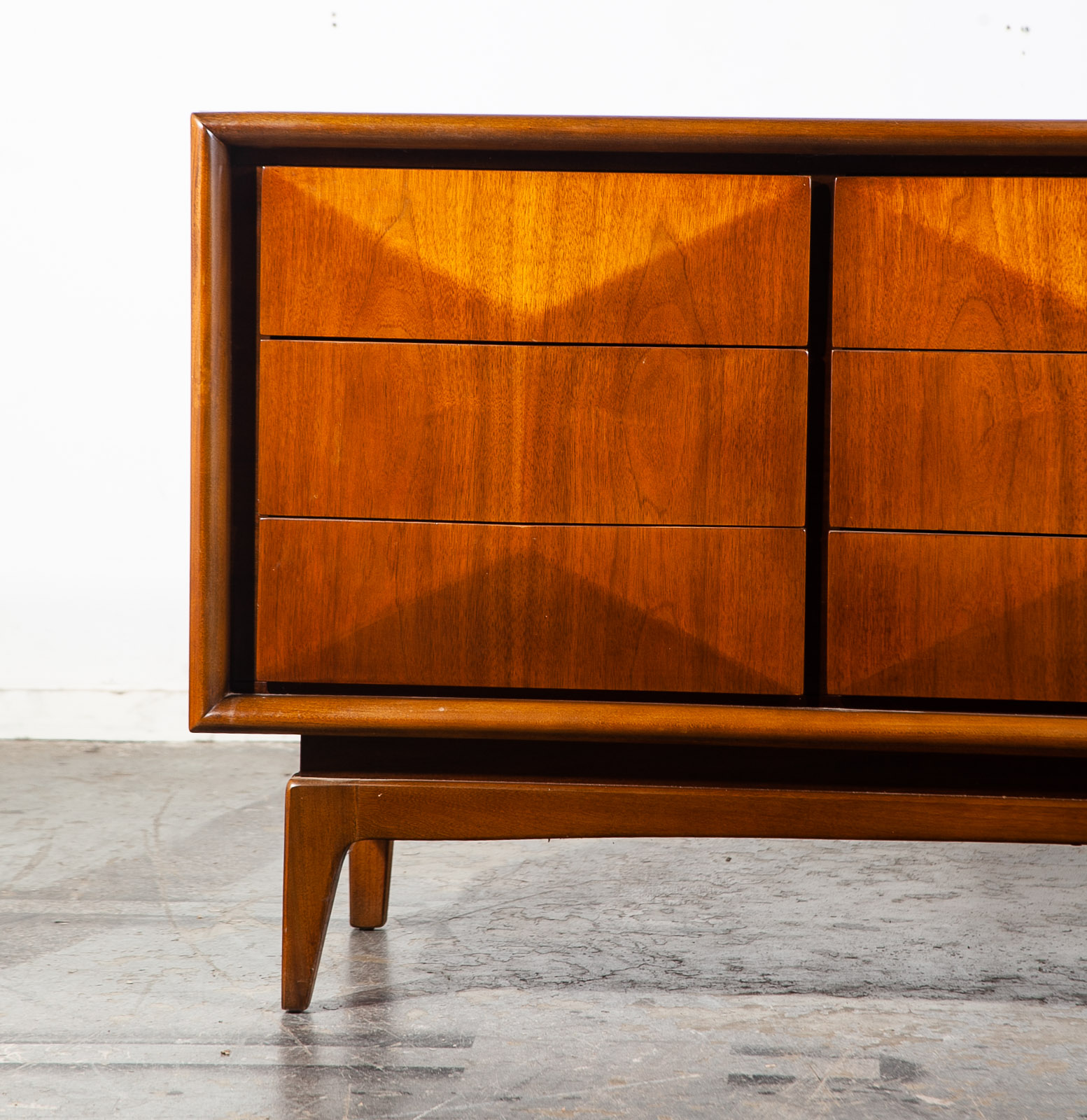 Mid Century Modern Dresser Credenza Diamond United Furniture 9 Drawer Vintage NM - Image 7