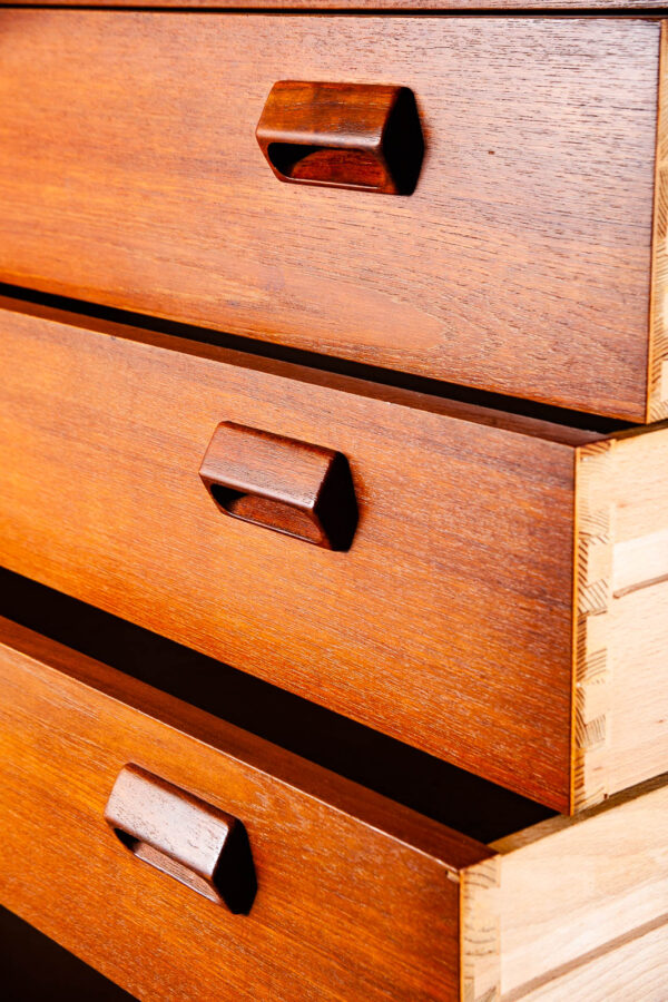Mid Century Danish Modern Highboy Dresser Borge Mogensen Soborg Teak 7 Drawer - Image 9