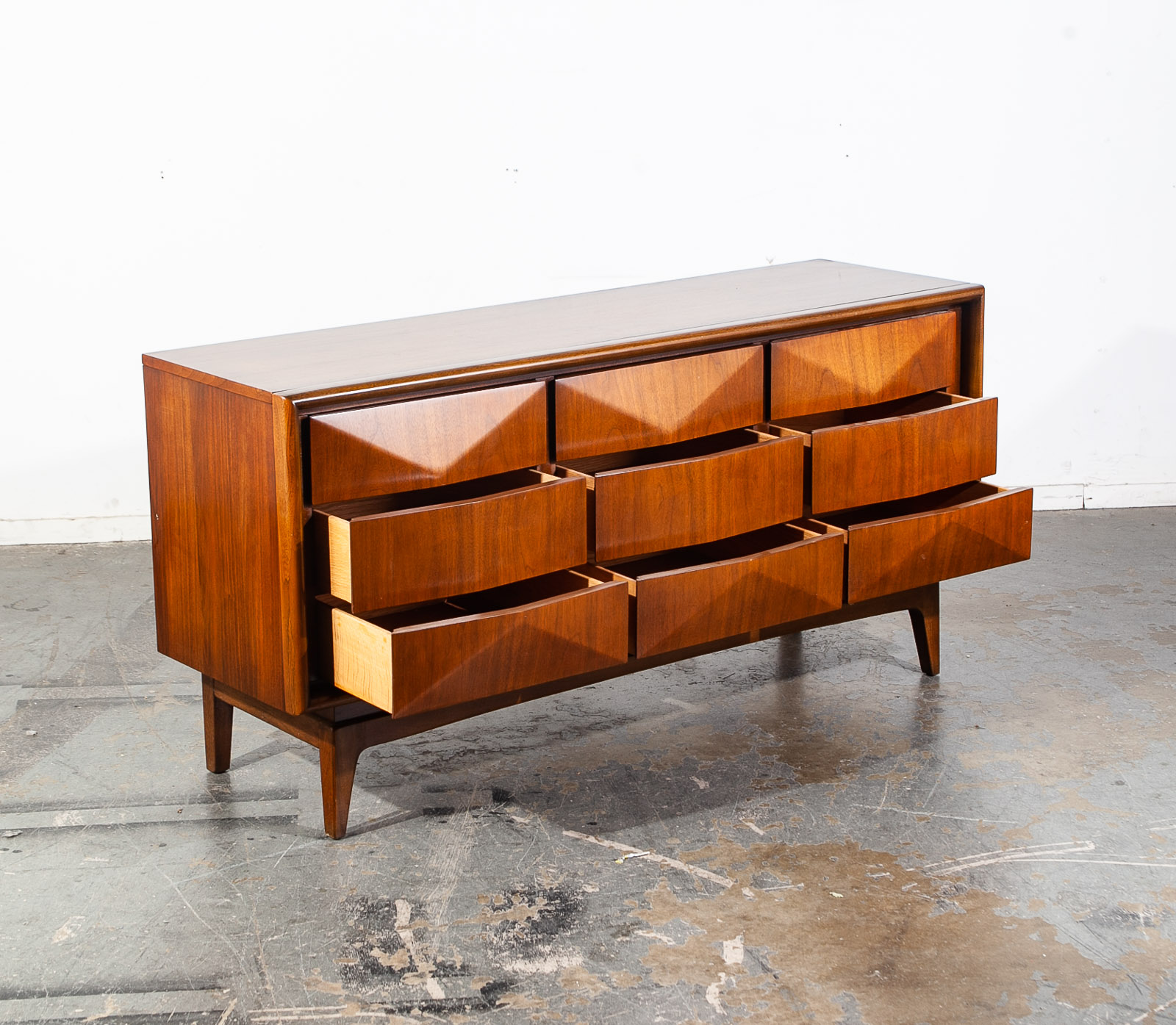 Mid Century Modern Dresser Credenza Diamond United Furniture 9 Drawer Vintage NM - Image 3