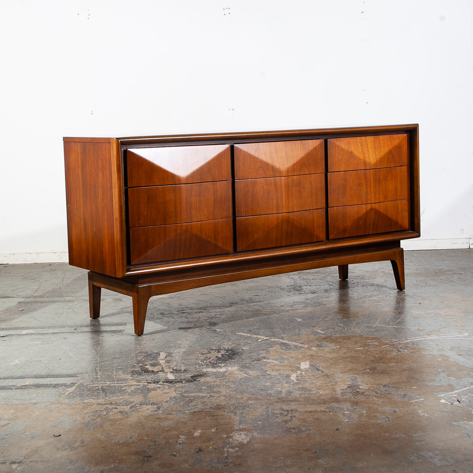 Mid Century Modern Dresser Credenza Diamond United Furniture 9 Drawer Vintage NM - Image 2