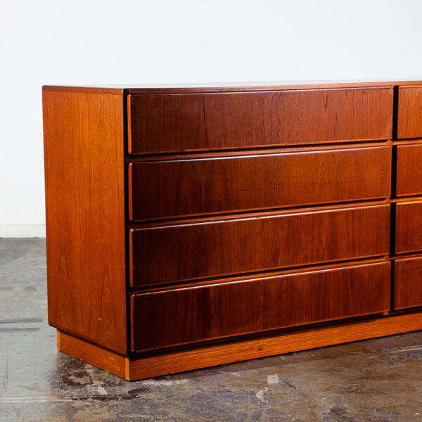 Mid Century Danish Modern Dresser Low Solid Teak Komfort Denmark 8 Drawer Vintage MCM Large Wide - Image 6