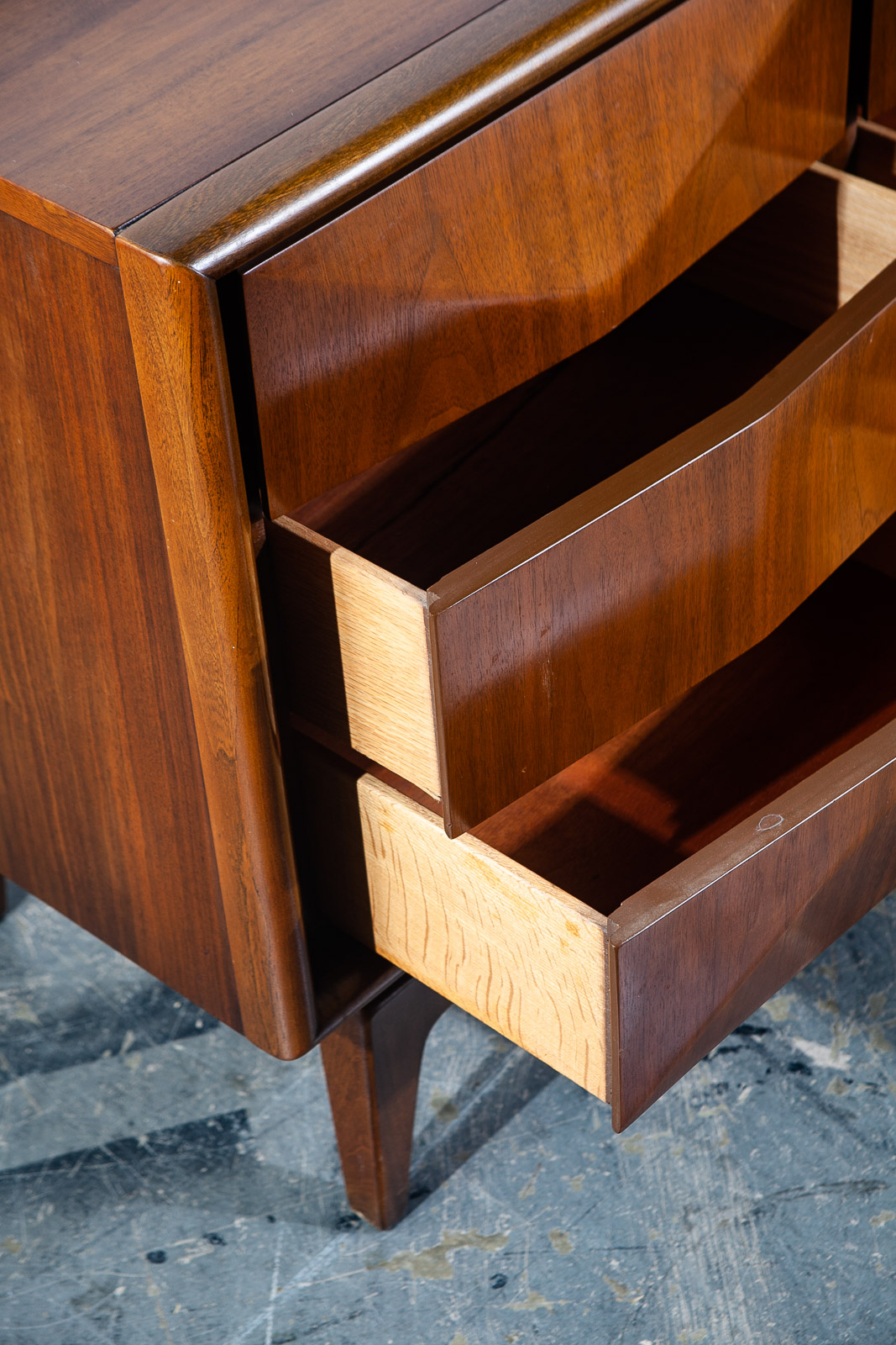 Mid Century Modern Dresser Credenza Diamond United Furniture 9 Drawer Vintage NM - Image 5