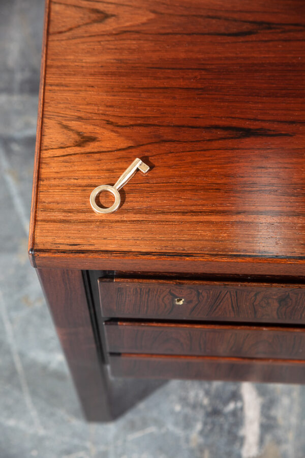 Mid Century Danish Modern Desk Executive Gunni Omann Jun 77 Brazilian Rosewood Large Mcm - Image 4