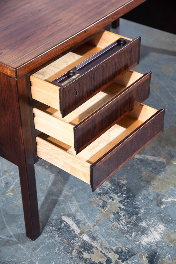 Mid Century Danish Modern Desk Executive Gunni Omann Jun 77 Brazilian Rosewood Large Mcm - Image 9
