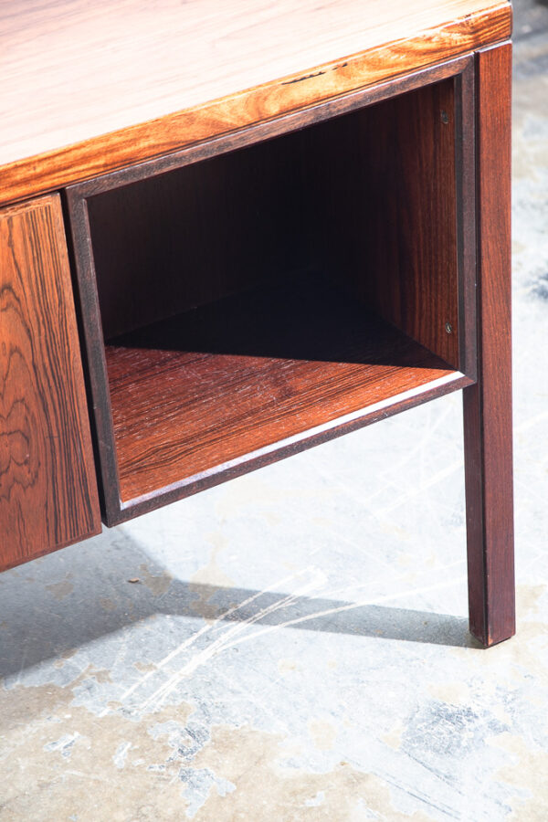 Mid Century Danish Modern Desk Executive Gunni Omann Jun 77 Brazilian Rosewood Large Mcm - Image 7