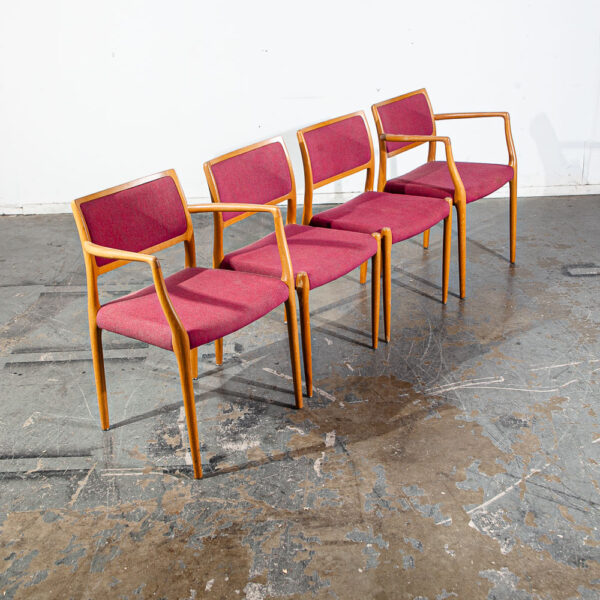 Mid Century Danish Modern Dining Chairs Set of 4 Niels J.L Moller #80 Solid Oak Red Arms Captains