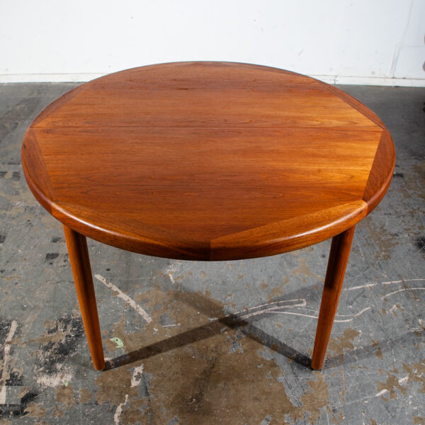 Mid Century Danish Modern Dining Table Round Teak Vejle Stole Expanding Leaf x2 MCM Restored Demark Kitchen Vintage - Image 4
