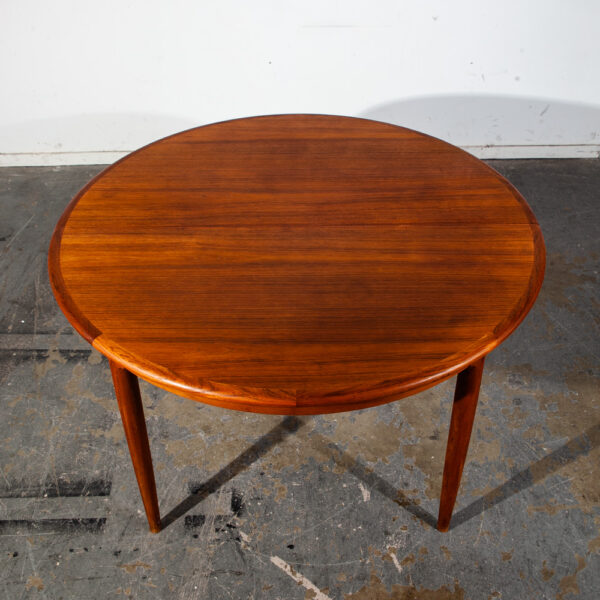 Mid Century Danish Modern Dining Table Round JL Moller Teak Leaf x2 Expanding NM Large Solid Wood Refinished - Image 2