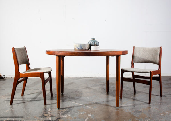 Mid Century Danish Modern Dining Table Round Teak Vejle Stole Expanding Leaf x2 MCM Restored Demark Kitchen Vintage - Image 7