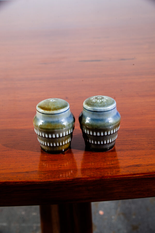 Mid Century Modern Salt & Pepper Shaker Set S&P Irish Porcelain Green Blue Mcm - Image 5