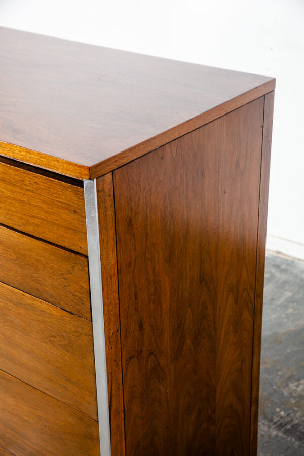 Mid Century Modern Highboy Dresser Paul Mccobb Calvin Furniture Co. Walnut 6 Drawer Vintage Metal - Image 6