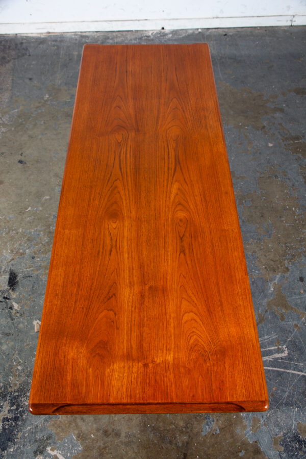 Mid Century Danish Modern Coffee Table Solid Teak Denmark Surfboard Shelf Mcm M - Image 3