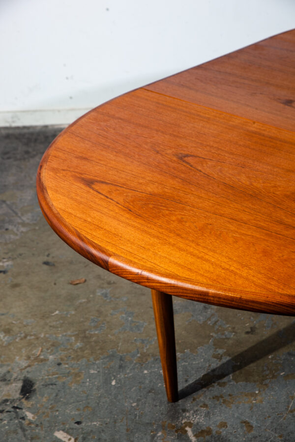 Mid Century Danish Modern Dining Table G plan Ib Kofod Larsen Oval Teak Fresco Accordion Leaf Extension - Image 5