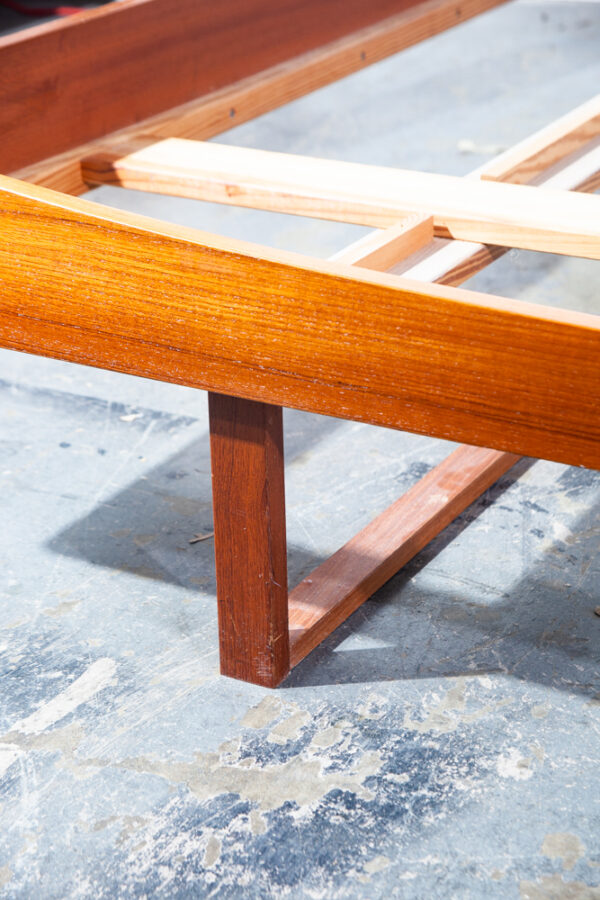Mid Century Danish Modern Bed Frame Queen Size Teak Floating Denmark Design MCM - Image 10