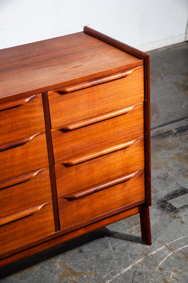 Mid Century Modern Dresser Credenza 12 Drawer Large Solid Walnut Danish Denmark Vintage - Image 6