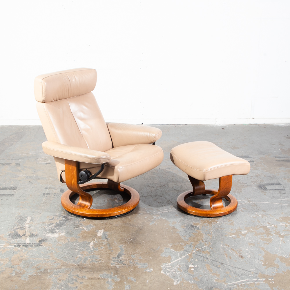 Mid Century Danish Modern Lounge Chair Ekornes Stressless Tan Ottoman Recliner Denmark Norway Norweigan Vintage Armchair - Image 2