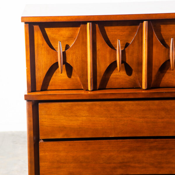 Mid Century Modern Dresser Highboy 5 Drawer Williams Walnut Broyhill High Danish Denmark  Broyhill Drexel - Image 6