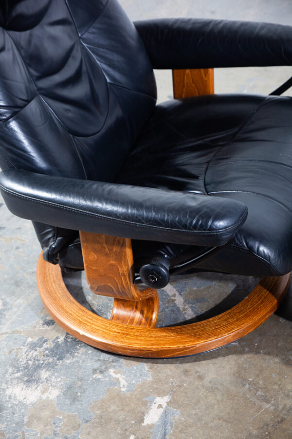 Mid Century Danish Modern Lounge Chair Ekornes Stressless Black Ottoman Recliner Vintage Armchair Teak Wood - Image 6