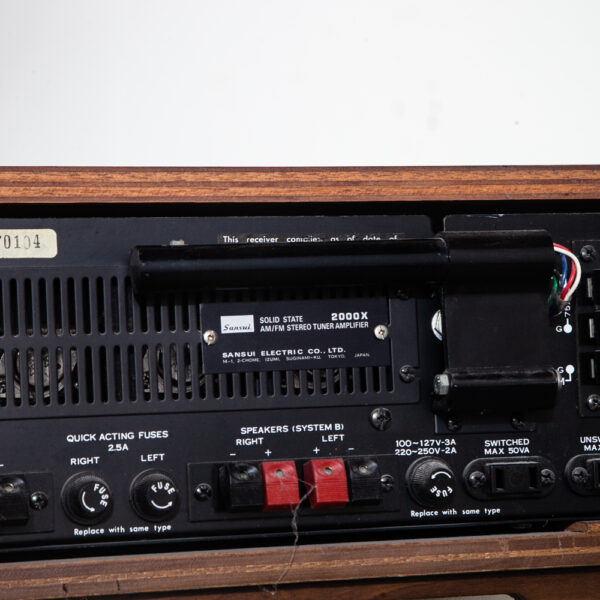 Vintage Sansui Reciever 2000X Solid State Wood Case Stereo Tuner Amplifier Amp Wood Walnut Case Working / Tested - Image 10