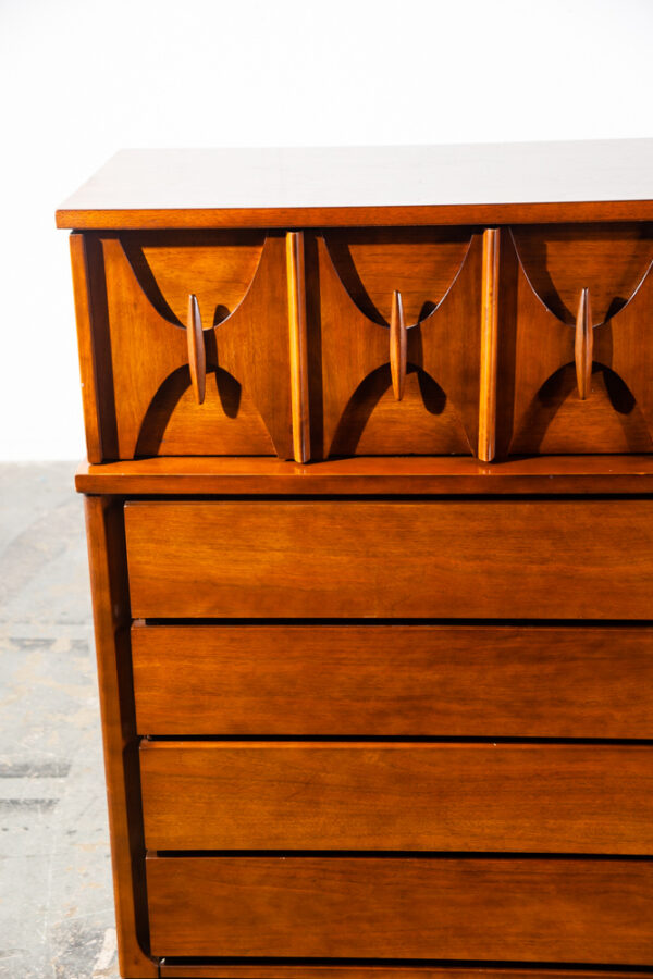 Mid Century Modern Dresser Highboy 5 Drawer Williams Walnut Broyhill High Danish Denmark  Broyhill Drexel - Image 5