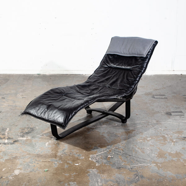 Mid Century Danish Modern Lounge Chair Chaise Black Leather Westnofa Reversible - Image 8
