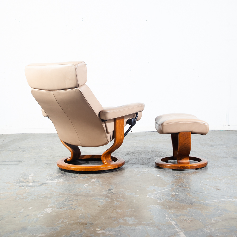 Mid Century Danish Modern Lounge Chair Ekornes Stressless Tan Ottoman Recliner Denmark Norway Norweigan Vintage Armchair - Image 3