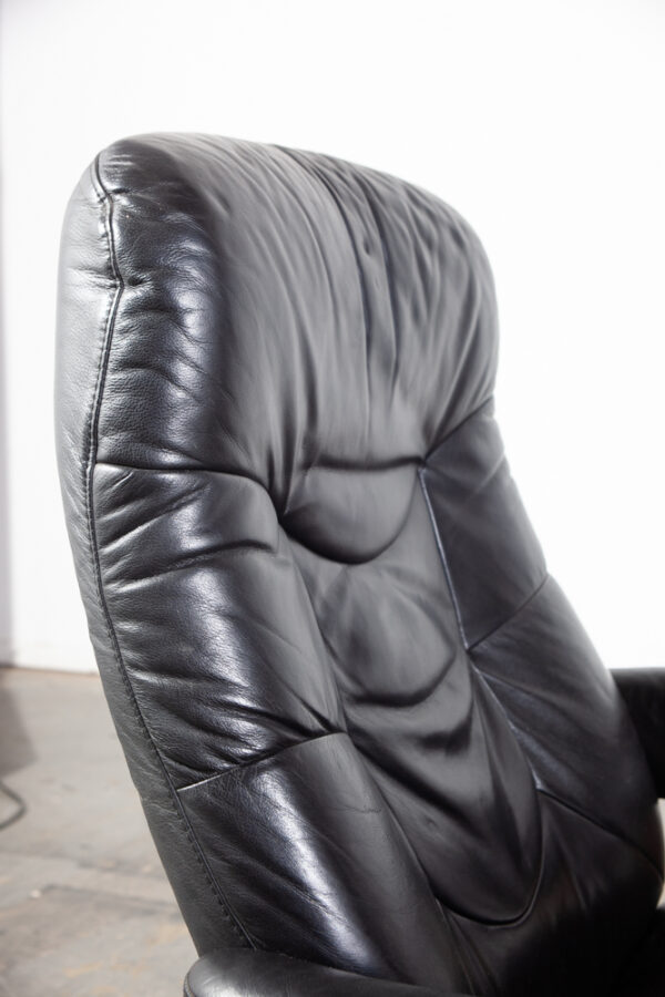 Mid Century Danish Modern Lounge Chair Ekornes Stressless Black Ottoman Recliner Vintage Armchair Teak Wood - Image 7