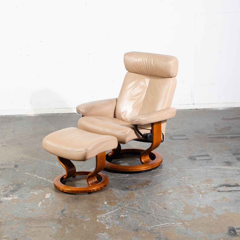 Mid Century Danish Modern Lounge Chair Ekornes Stressless Tan Ottoman Recliner Denmark Norway Norweigan Vintage Armchair