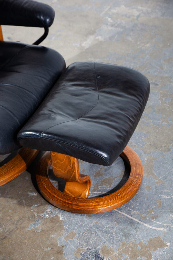 Mid Century Danish Modern Lounge Chair Ekornes Stressless Black Ottoman Recliner Vintage Armchair Teak Wood - Image 9