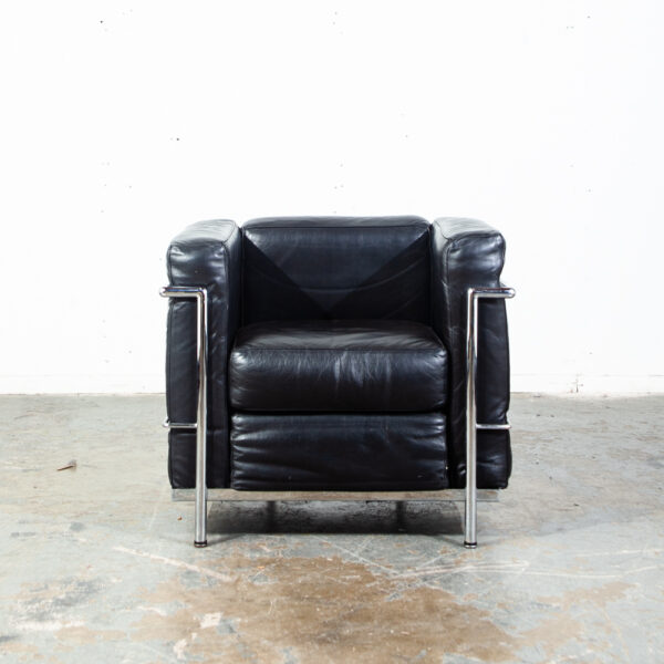 Mid Century Modern Lounge Chairs La Corbusier LC2 Black  Leather Alivar Italy Italian Cassina Danish Chrome Metal Petite Armchair - Image 5