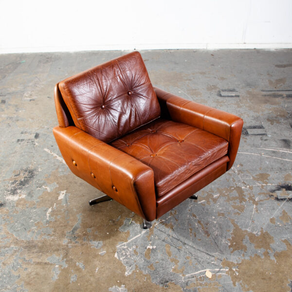 Mid Century Danish Modern Lounge Chair Svend Skipper Brown Tan Leather Cognac Swivel - Image 3
