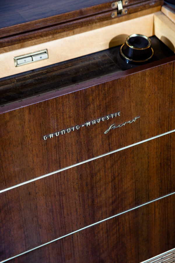 Mid Century Danish Modern Stereo Console Grundig Teak Record Player Radio Hifi Zenith Telefunken Wood Serviced Working - Image 8
