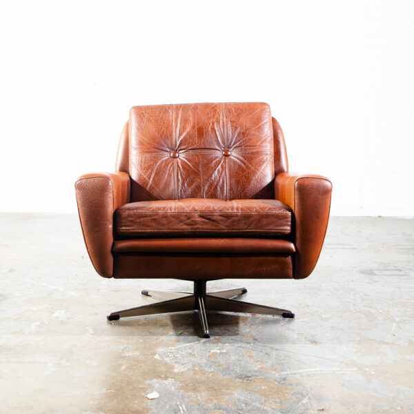 Mid Century Danish Modern Lounge Chair Svend Skipper Brown Tan Leather Cognac Swivel - Image 4