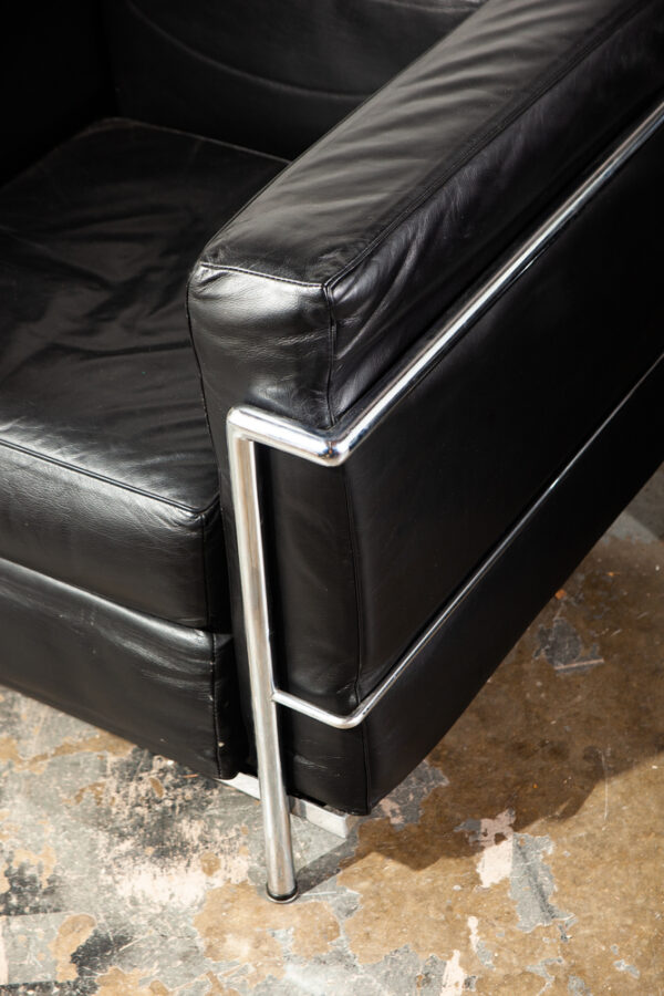 Mid Century Modern Lounge Chairs La Corbusier LC2 Black  Leather Alivar Italy Italian Cassina Danish Chrome Metal Petite Armchair - Image 8