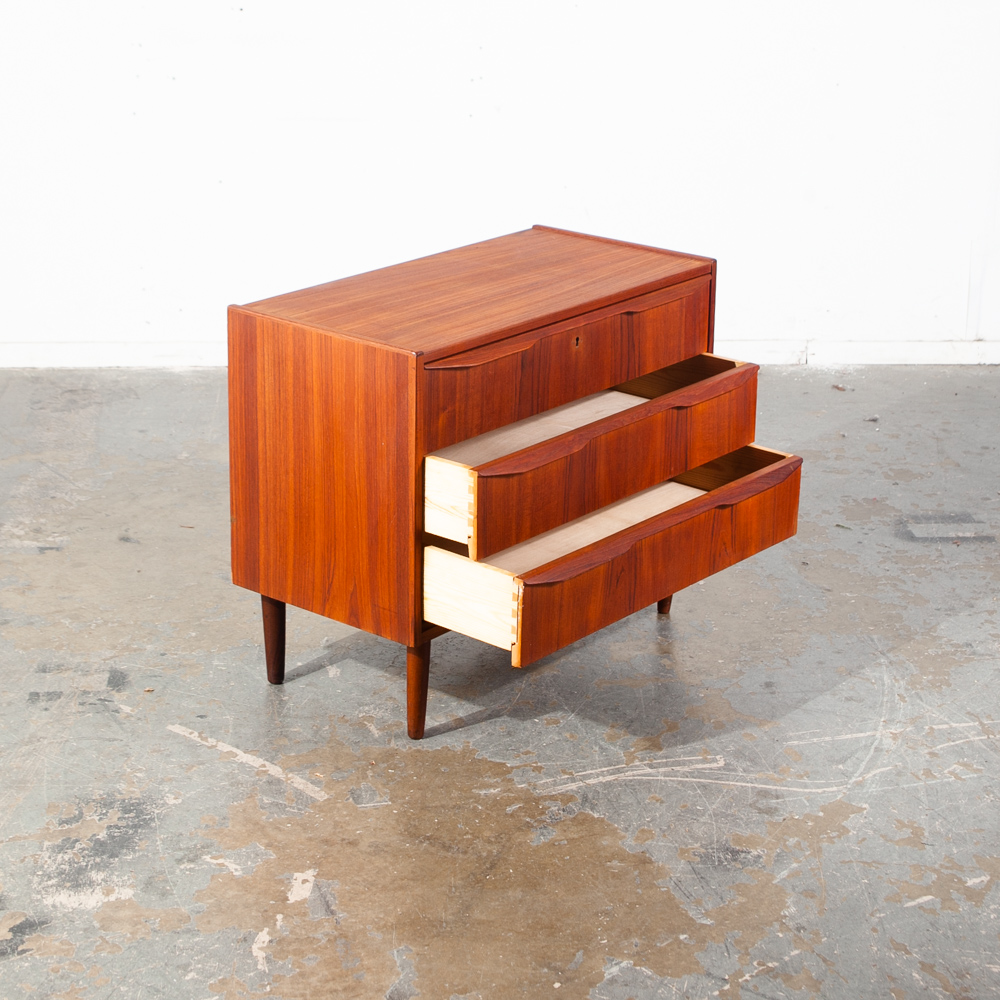 Mid Century Danish Modern Chest Drawers Dresser 3 drawer Solid Teak Wood Gunnar Nielsen Tibergaard Mcm Denmark - Image 4