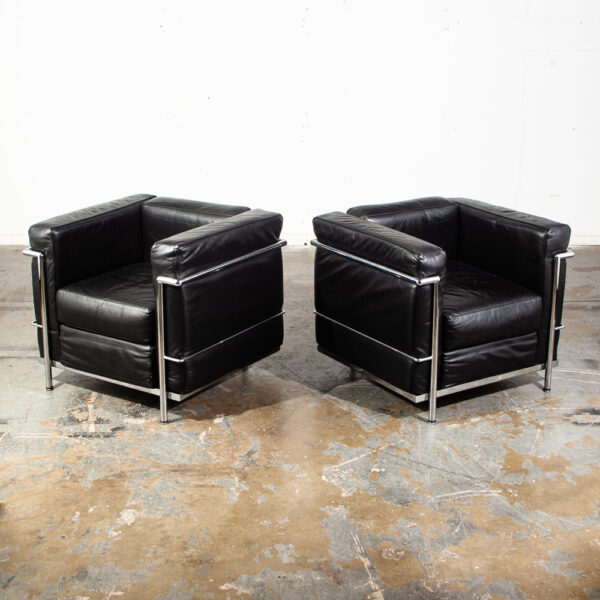Mid Century Modern Lounge Chairs La Corbusier LC2 Black  Leather Alivar Italy Italian Cassina Danish Chrome Metal Petite Armchair