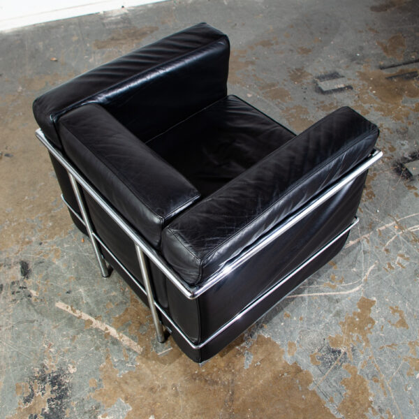 Mid Century Modern Lounge Chairs La Corbusier LC2 Black  Leather Alivar Italy Italian Cassina Danish Chrome Metal Petite Armchair - Image 7