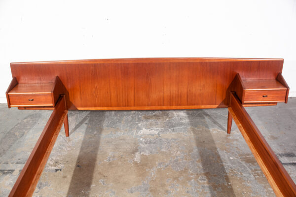 Mid Century Danish Modern Bed Frame Headboard Full Sz Size Solid Teak floating Nightstands Denmark - Image 3