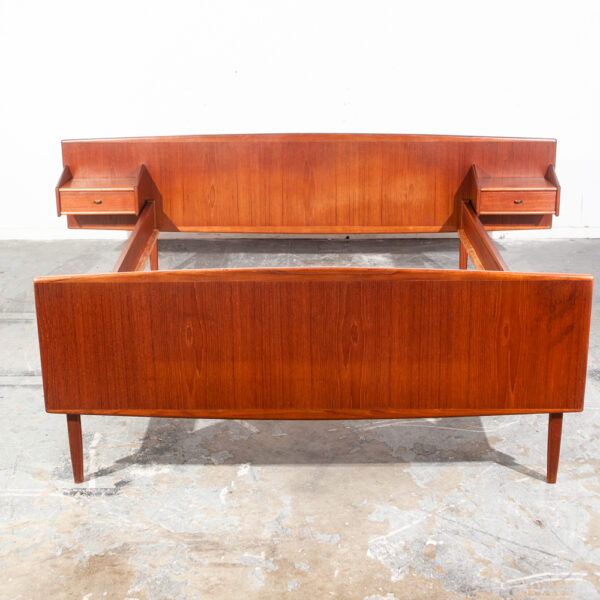 Mid Century Danish Modern Bed Frame Headboard Full Sz Size Solid Teak floating Nightstands Denmark - Image 2