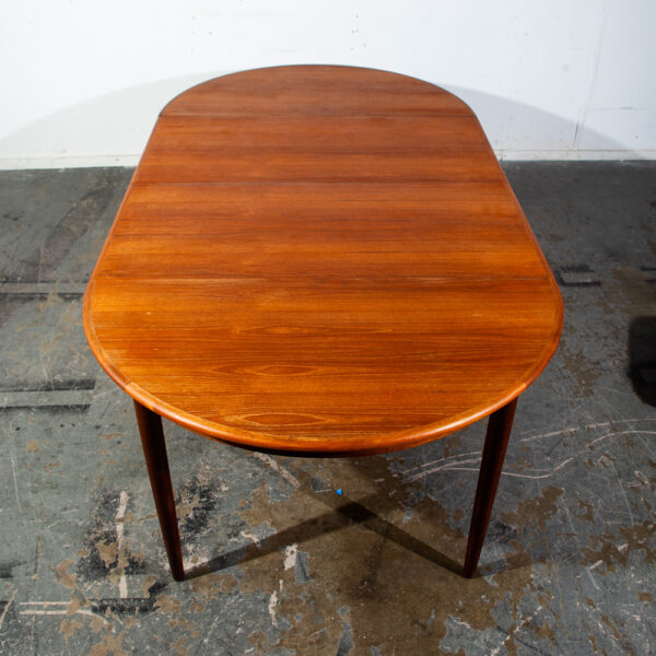 Mid Century Danish Dining Table Teak Round Expanding leaf x 2 Oval Denmark Mcm Oval