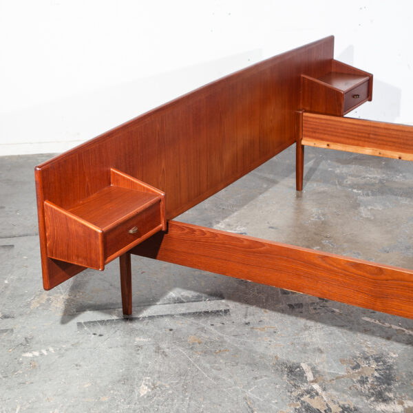 Mid Century Danish Modern Bed Frame Headboard Full Sz Size Solid Teak floating Nightstands Denmark - Image 4