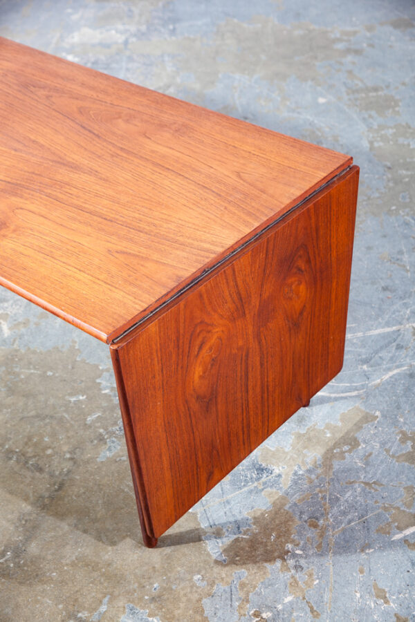 Mid Century Danish Modern Coffee Table Surfboard Teak Drop Leaf Denmark Sliding Extension - Image 4