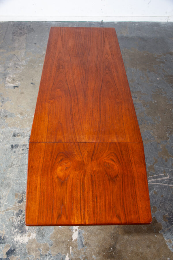 Mid Century Danish Modern Coffee Table Surfboard Teak Drop Leaf Denmark Sliding Extension - Image 2