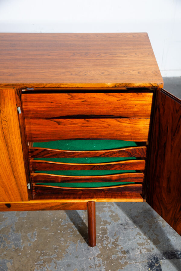 Mid Century Danish Modern Credenza Sideboard Brazilian Rosewood Axel Christiansen ACO Denmark Drawers Storage - Image 7