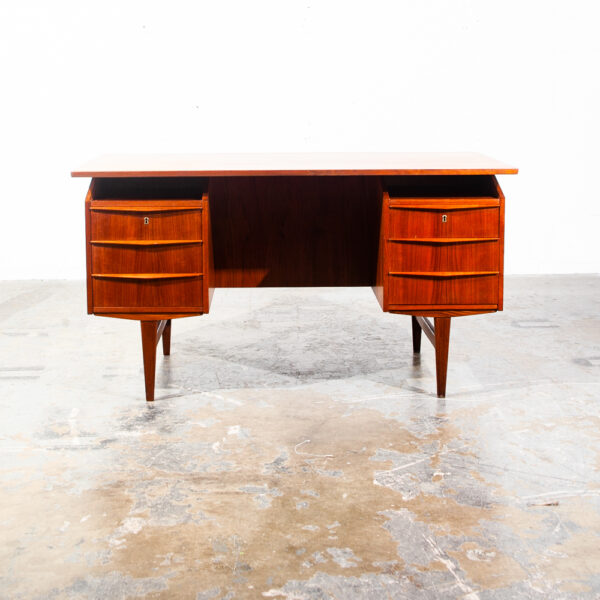 Mid Century Danish Modern Desk Executive Teak Floating Bar Drawers Denmark Mcm Locking Drawers - Image 5
