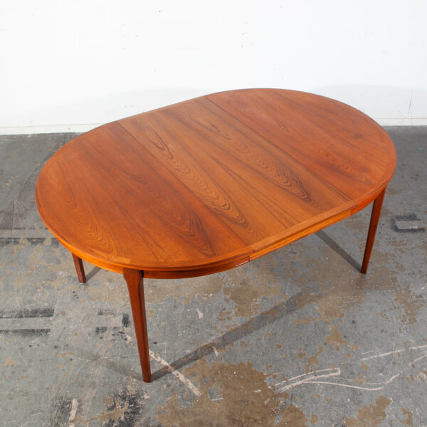 Mid Century Danish Modern Dining Table Round Oval Teak Wood Expanding x2 leaf Sweden Denmark Large - Image 7