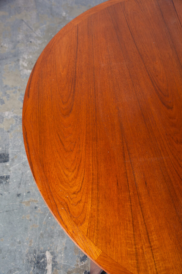 Mid Century Danish Modern Dining Table Round Oval Teak Wood Expanding x2 leaf Sweden Denmark Large - Image 12